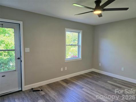 20 Mount Carmel Drive Asheville NC 28806