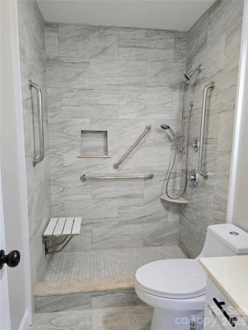20 Mount Carmel Drive Asheville NC 28806