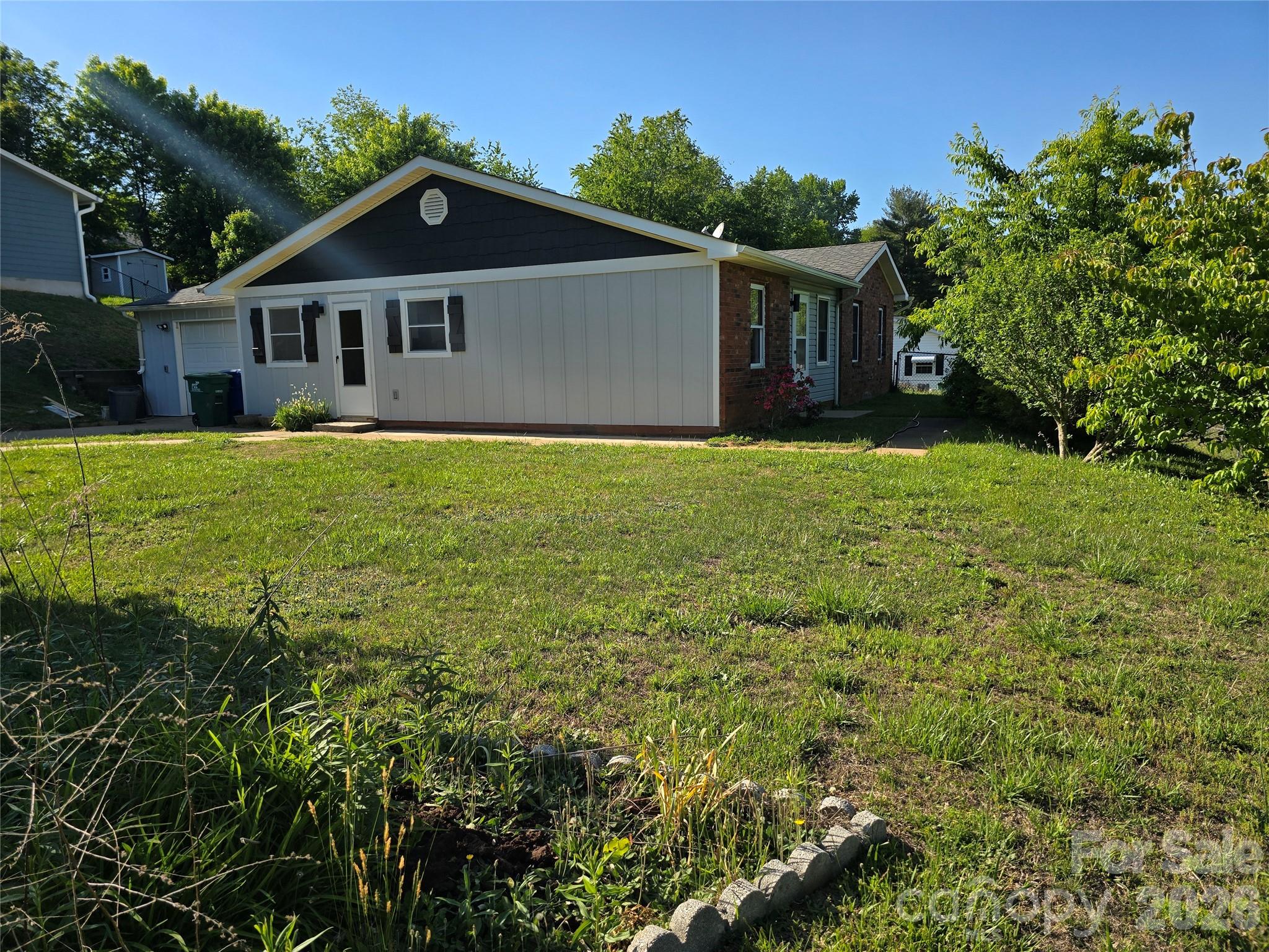 20 Mount Carmel Drive Asheville NC 28806