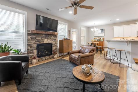 31 Burlington Lane Fletcher NC 28732