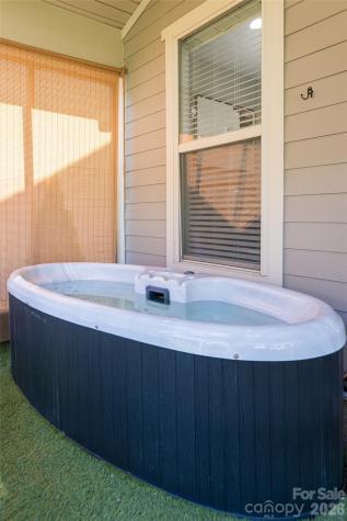 31 Burlington Lane Fletcher NC 28732