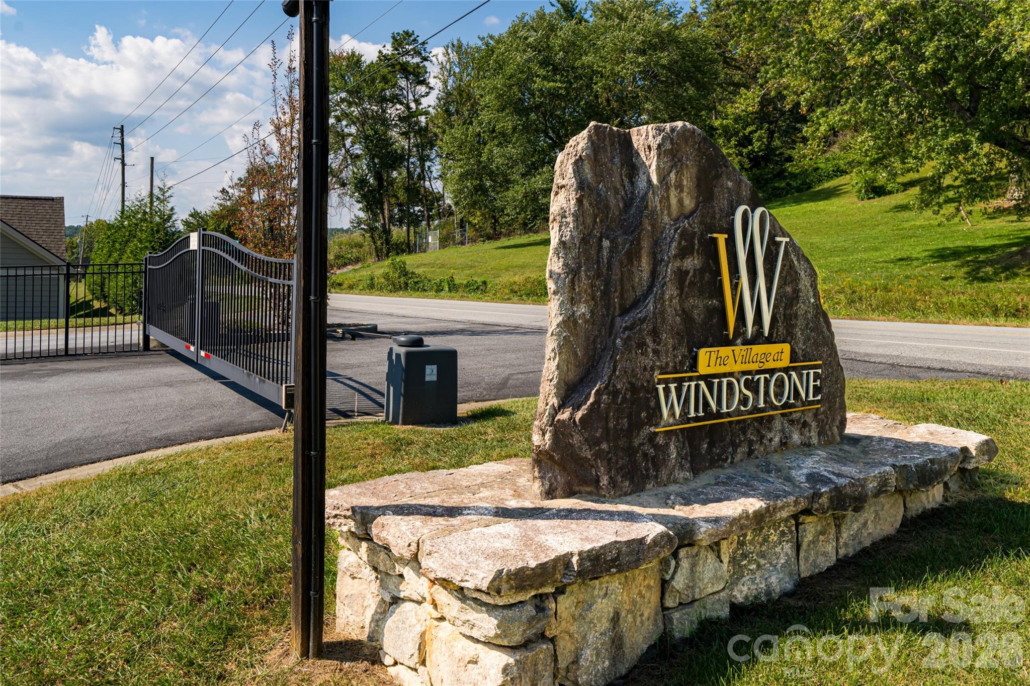 31 Burlington Lane Fletcher NC 28732