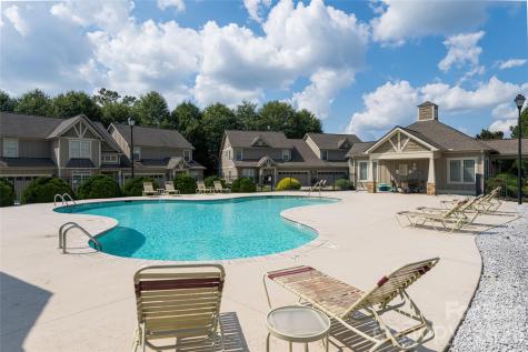 31 Burlington Lane Fletcher NC 28732