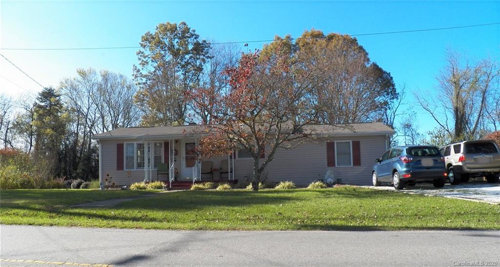 157 Moody Avenue Candler NC 28715