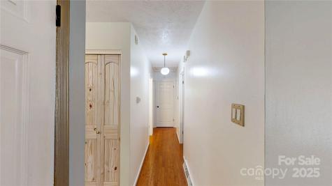 22 King Arthur Place Asheville NC 28806