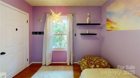 22 King Arthur Place Asheville NC 28806