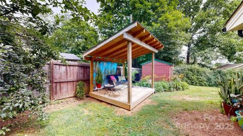 22 King Arthur Place Asheville NC 28806