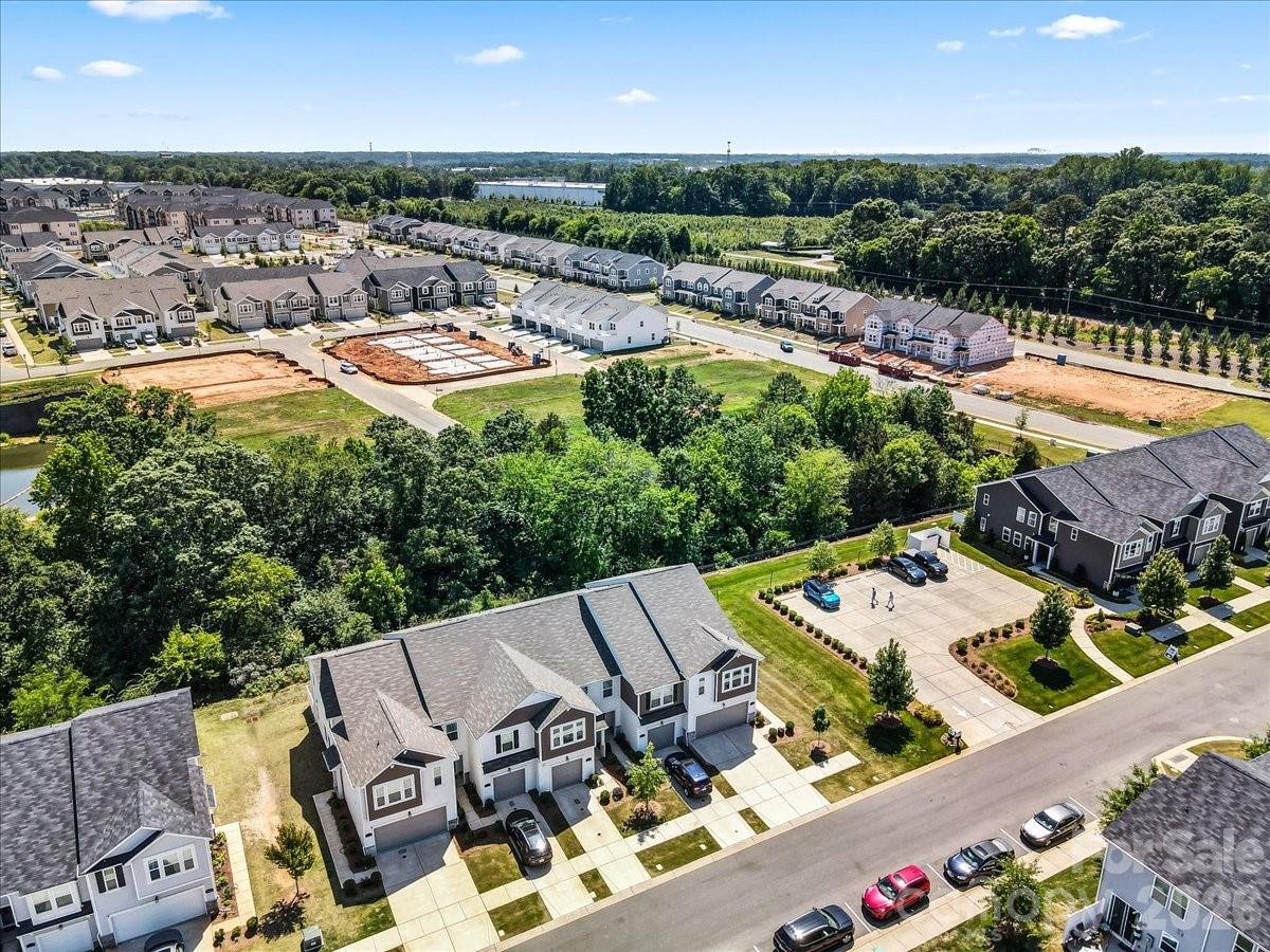 4529 Iron Oak Lane Charlotte NC 28269