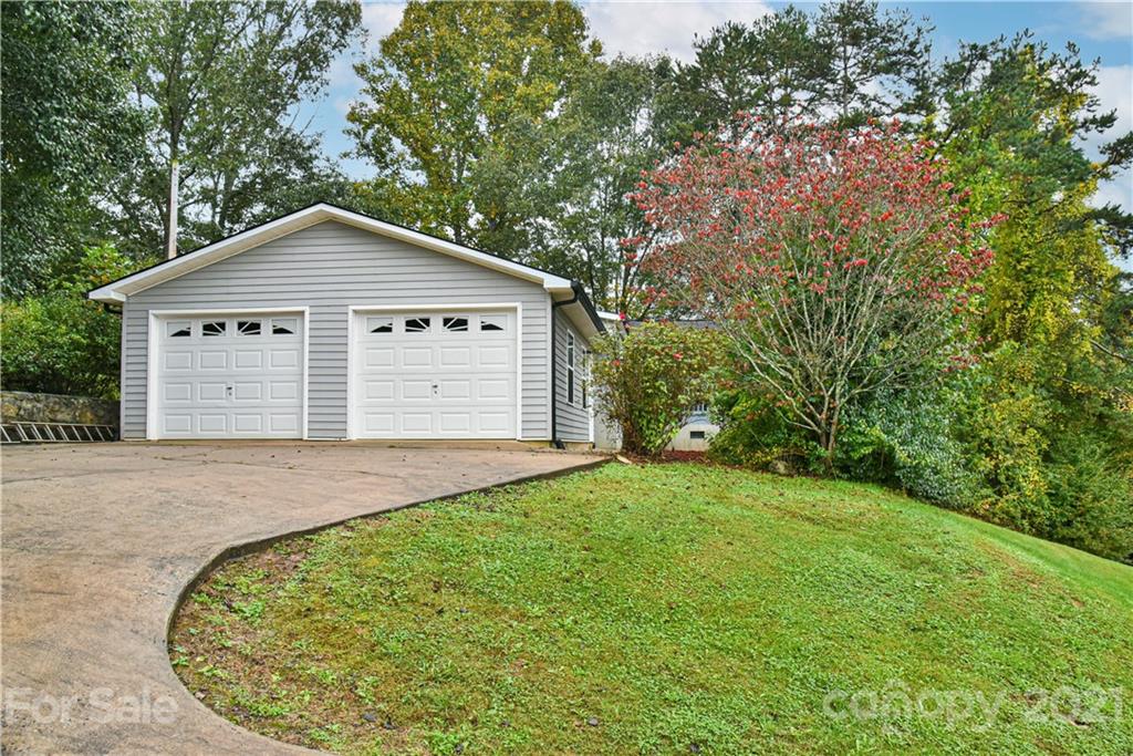 55 Morgan Road Weaverville NC 28787