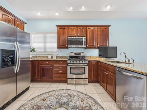 23 Holiday Drive Arden NC 28704