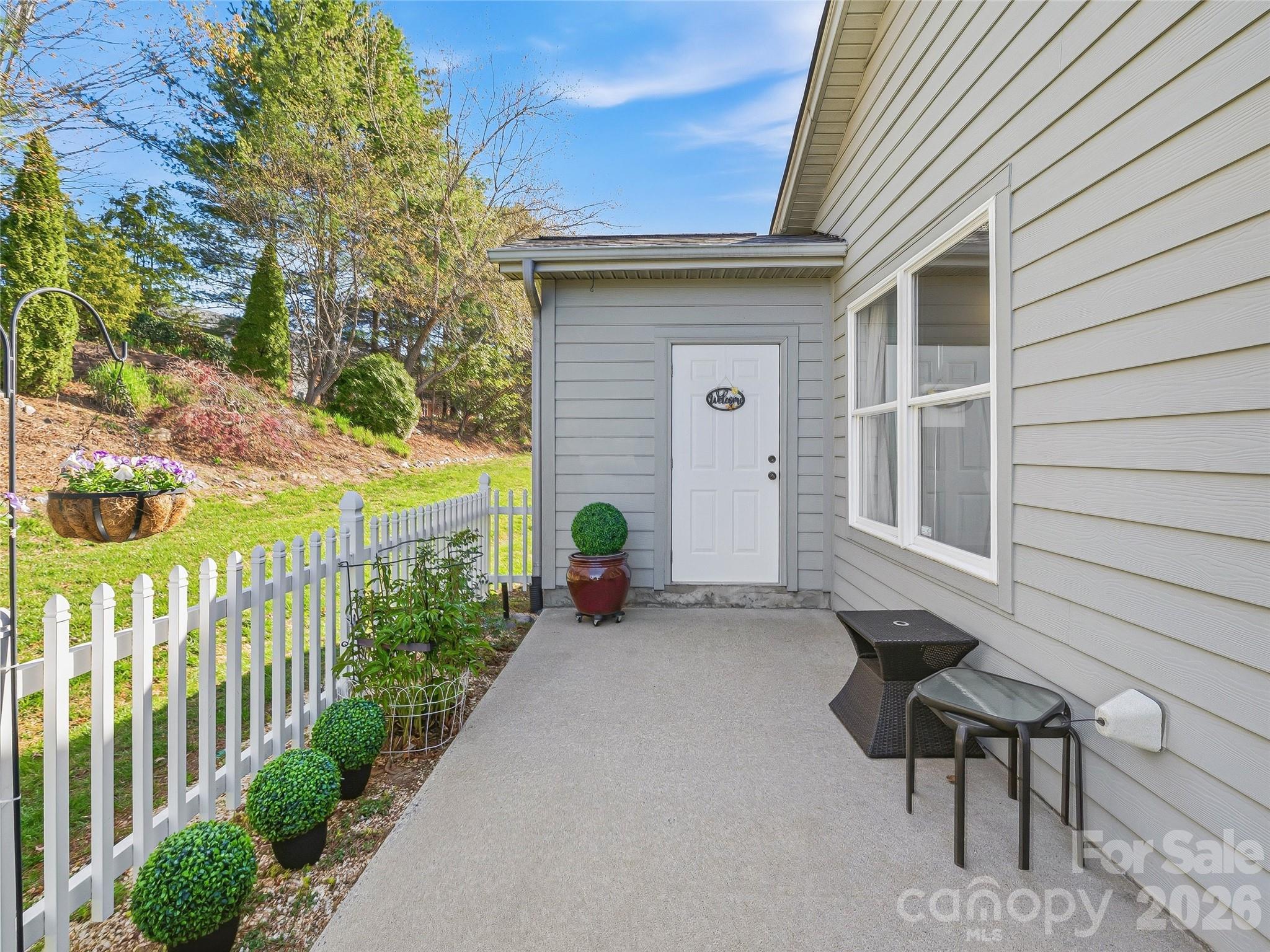 23 Holiday Drive Arden NC 28704