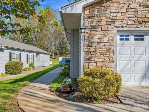 23 Holiday Drive Arden NC 28704