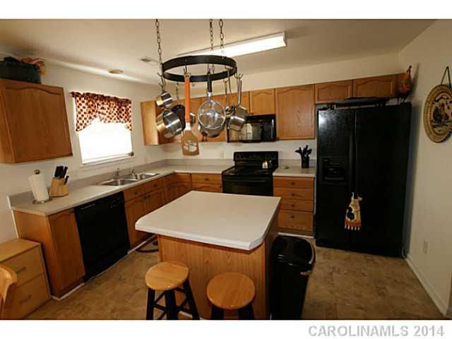 14212 Lynderwood Court Charlotte NC 28273