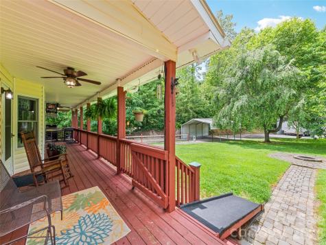 165 Lollis Lane Bryson City NC 28713