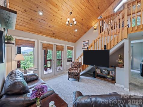 165 Lollis Lane Bryson City NC 28713