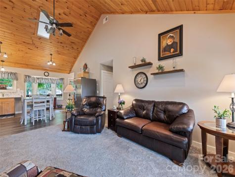 165 Lollis Lane Bryson City NC 28713