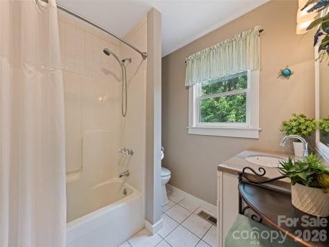 165 Lollis Lane Bryson City NC 28713