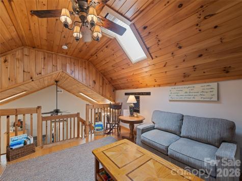 165 Lollis Lane Bryson City NC 28713