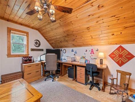 165 Lollis Lane Bryson City NC 28713