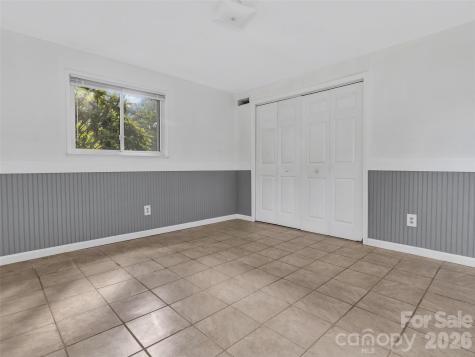 114 Elden Street Hendersonville NC 28791