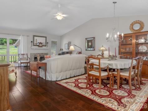 136 Deerlake Drive Asheville NC 28803