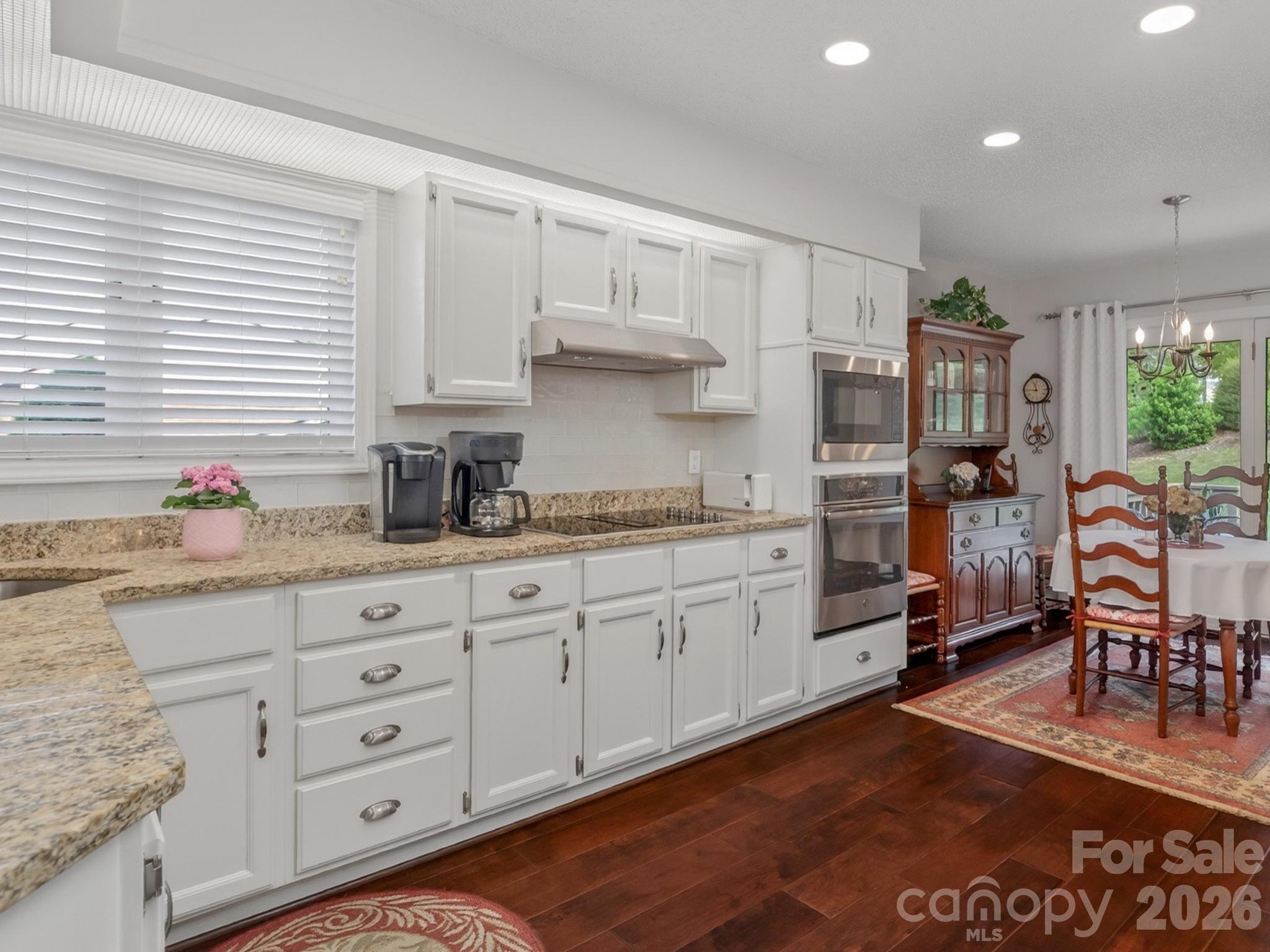 136 Deerlake Drive Asheville NC 28803