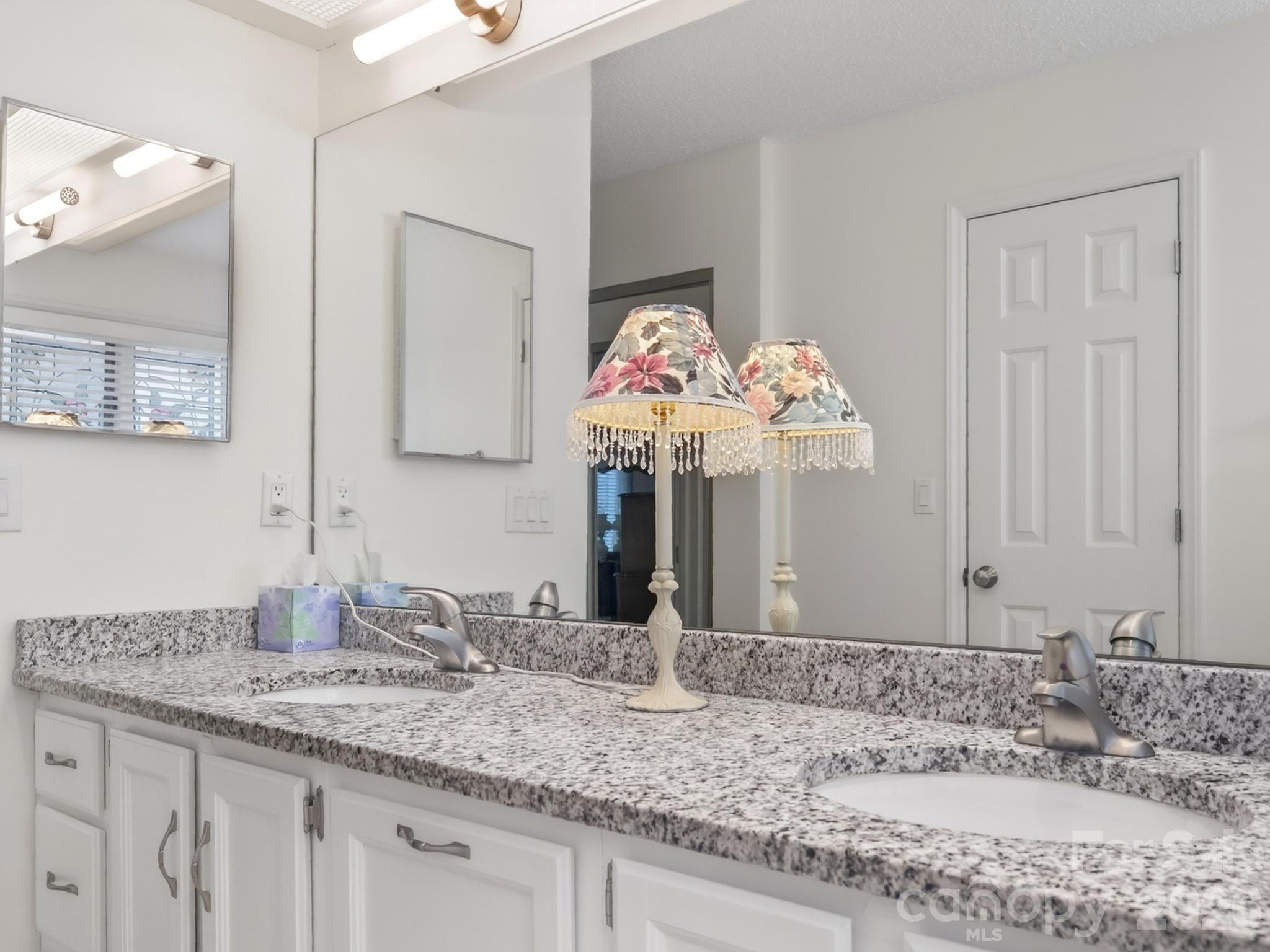 136 Deerlake Drive Asheville NC 28803