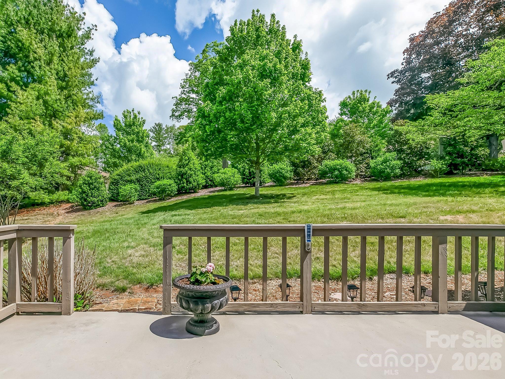 136 Deerlake Drive Asheville NC 28803