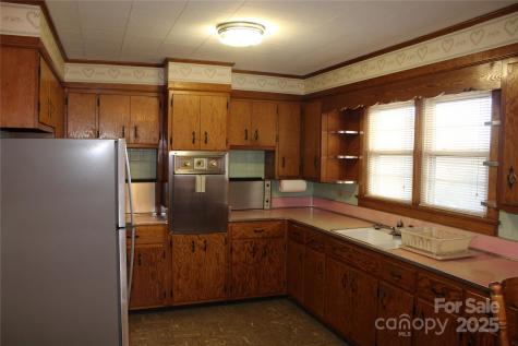 1761 Dearborn Street Extension Morganton NC 28655