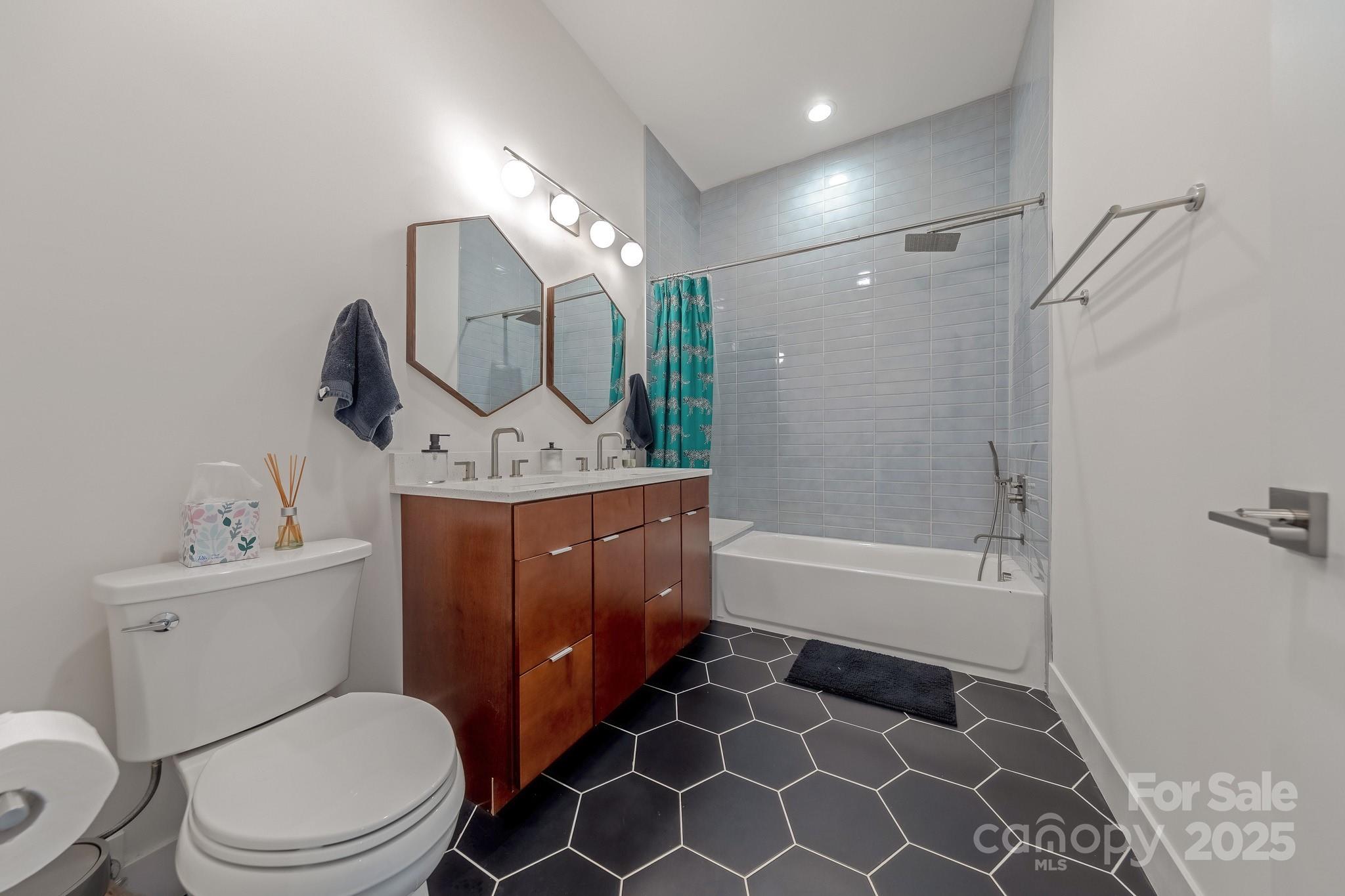 6017 Rose Valley Drive Charlotte NC 28210