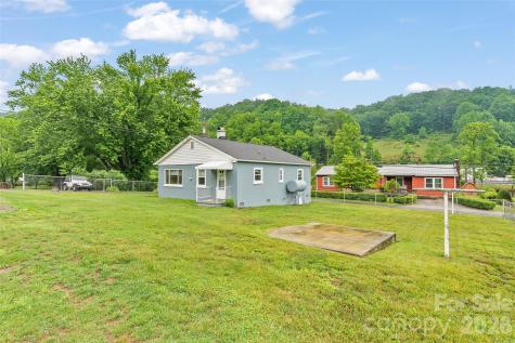 34 Stephens Road Waynesville NC 28786