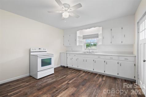 34 Stephens Road Waynesville NC 28786