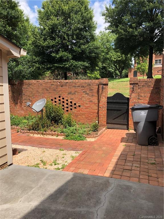 6712 Constitution Lane Charlotte NC 28210