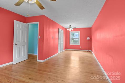 47 Huffman Road Asheville NC 28806