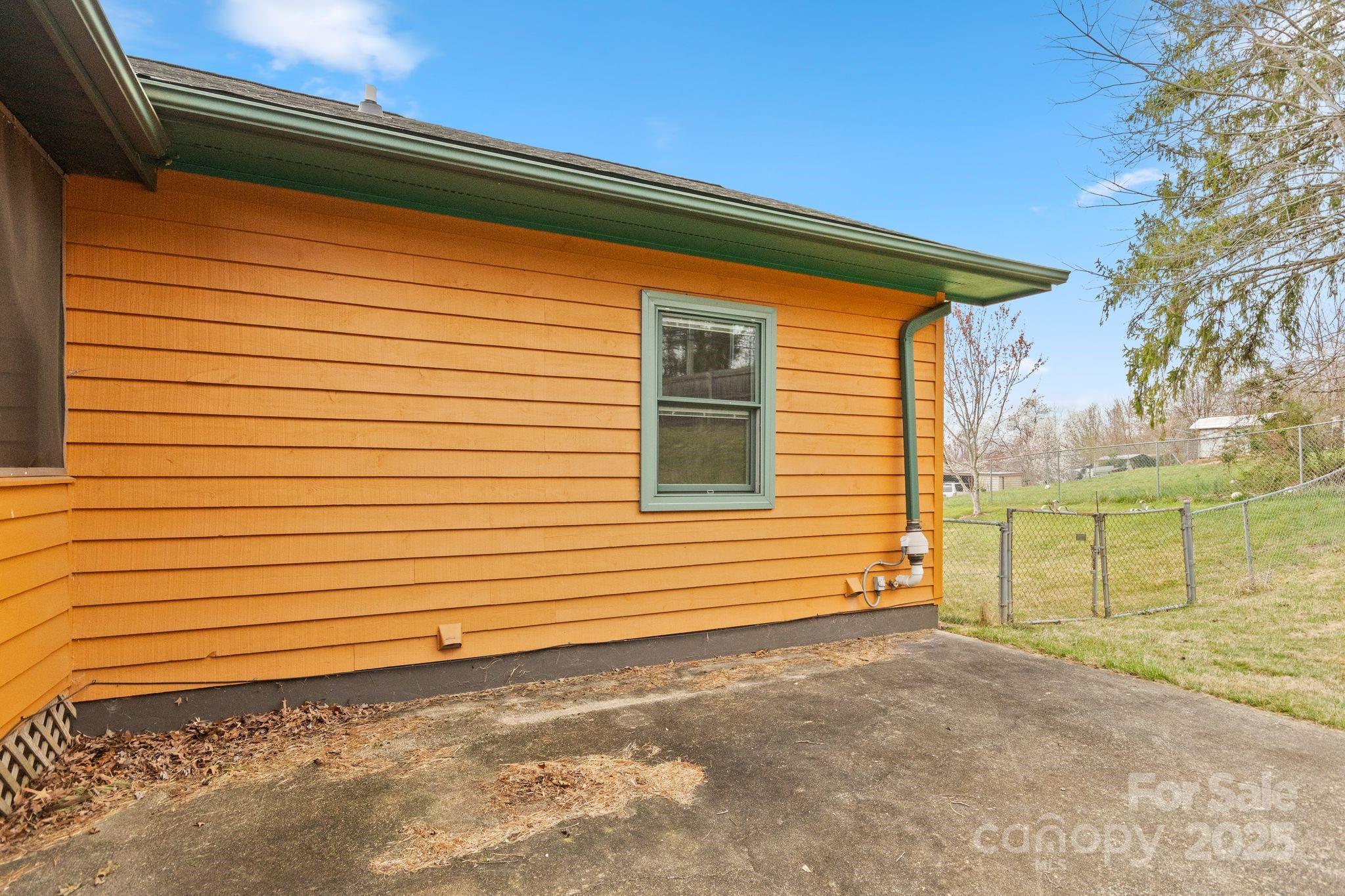 47 Huffman Road Asheville NC 28806