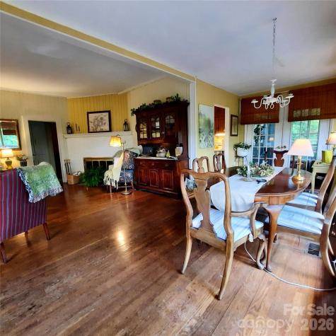 121 Ohara Circle Hendersonville NC 28739