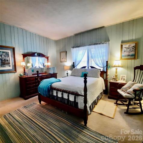 121 Ohara Circle Hendersonville NC 28739