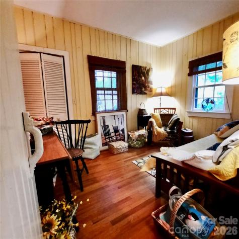 121 Ohara Circle Hendersonville NC 28739