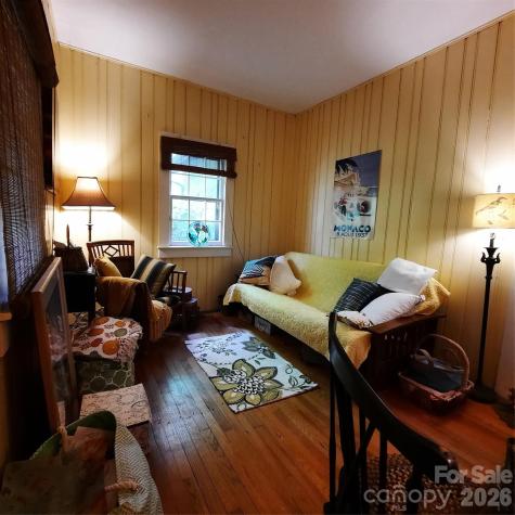 121 Ohara Circle Hendersonville NC 28739