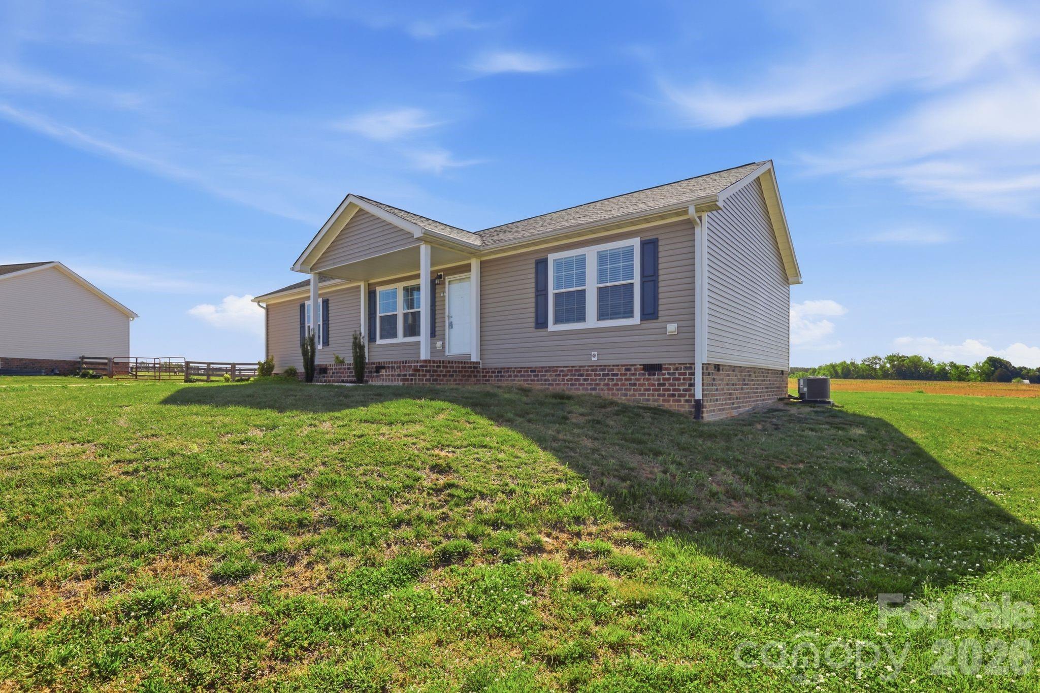 197 Burleson Point Woodleaf NC 27054