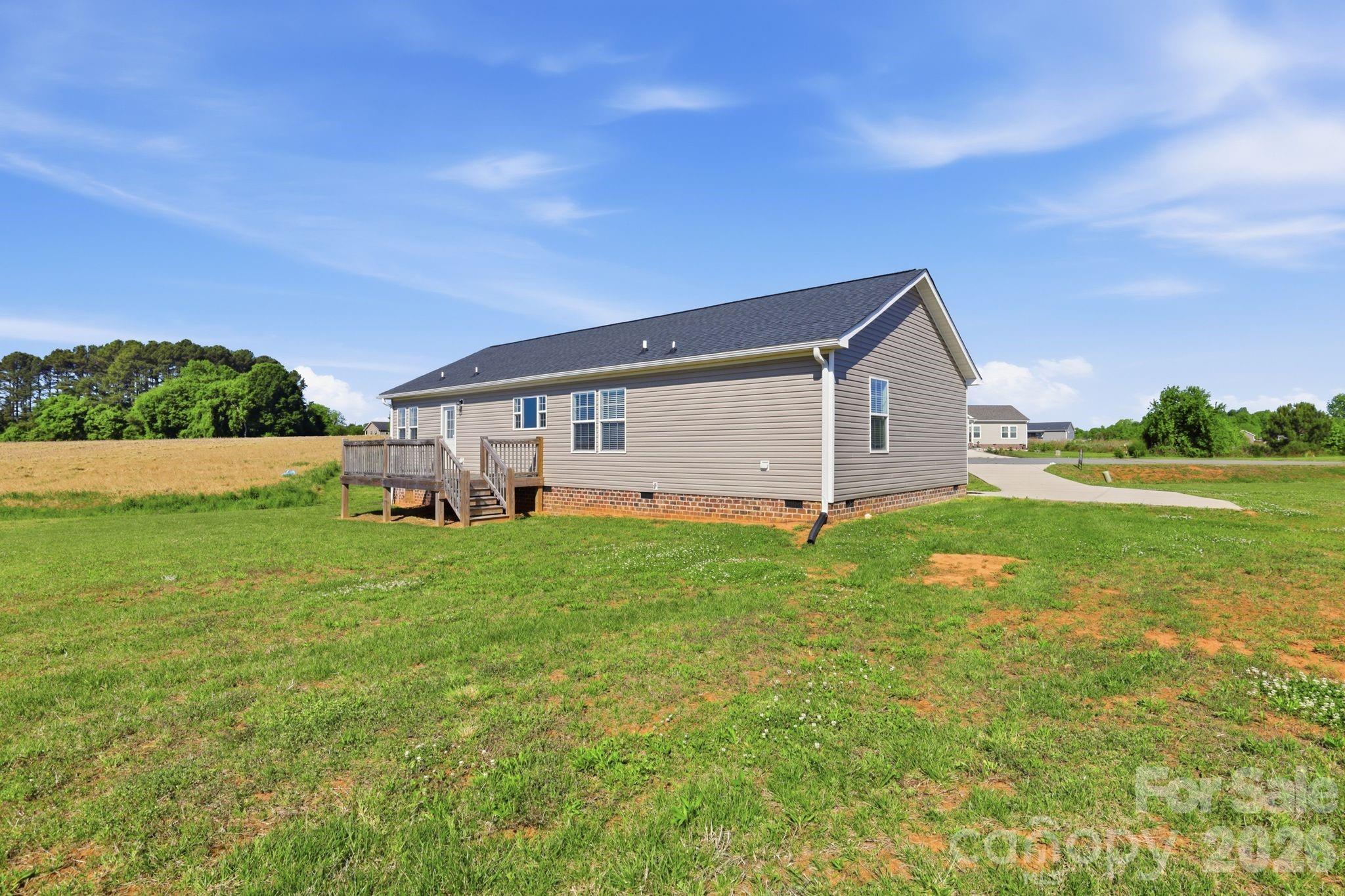 197 Burleson Point Woodleaf NC 27054