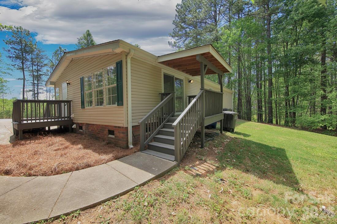 223 Ridge Creek Drive Troutman NC 28166