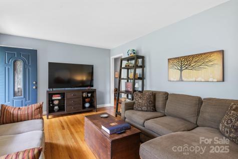 28 Woodgate Road Asheville NC 28806