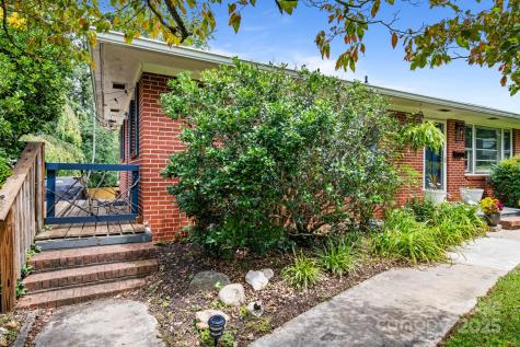 28 Woodgate Road Asheville NC 28806