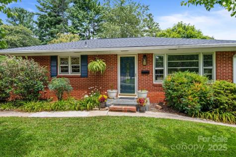 28 Woodgate Road Asheville NC 28806