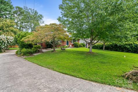 28 Woodgate Road Asheville NC 28806