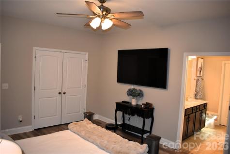 6474 Rogers Farm Road Pleasant Garden NC 27313