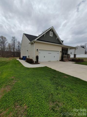 6474 Rogers Farm Road Pleasant Garden NC 27313