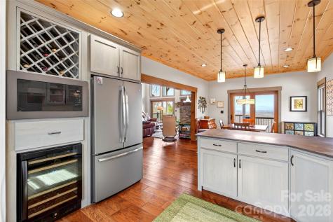 623 Mountain Vista Drive Nebo NC 28761