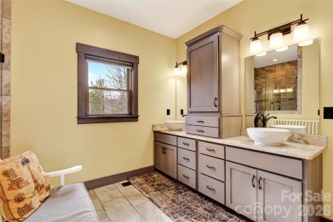 623 Mountain Vista Drive Nebo NC 28761